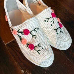 Giveh shoes, hand craft slip on